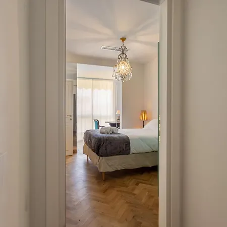 Vespucci 60 Luxury Apt With Garage And Balcony Apartment Florence