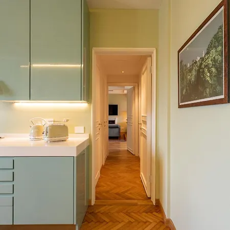 Vespucci 60 Luxury Apt With Garage And Balcony Apartment Florence