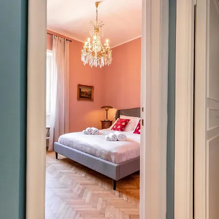Apartment Vespucci 60 Luxury Apt With Garage And Balcony Florence