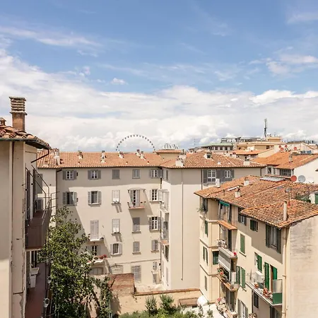 Vespucci 60 Luxury Apt With Garage And Balcony Florence