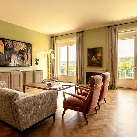 Vespucci 60 Luxury Apt With Garage And Balcony Appartement *