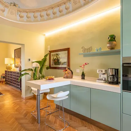 Vespucci 60 Luxury Apt With Garage And Balcony * Florence